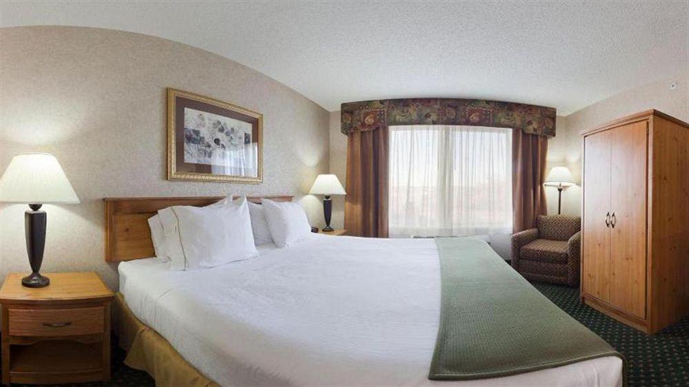 Holiday Inn Express Billings East By Ihg Exterior photo