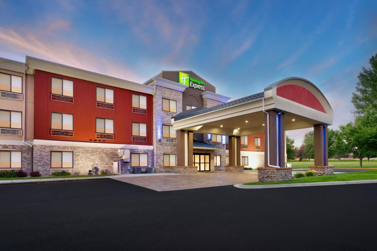 Holiday Inn Express Billings East By Ihg Exterior photo