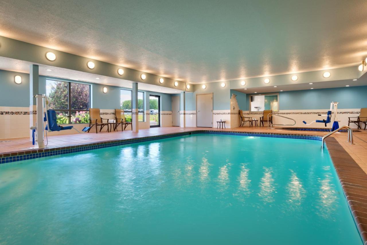Holiday Inn Express Billings East By Ihg Exterior photo