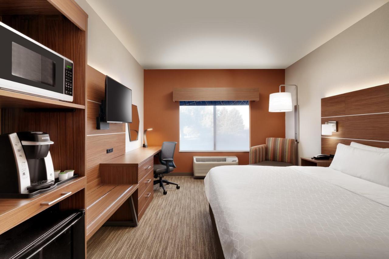 Holiday Inn Express Billings East By Ihg Exterior photo