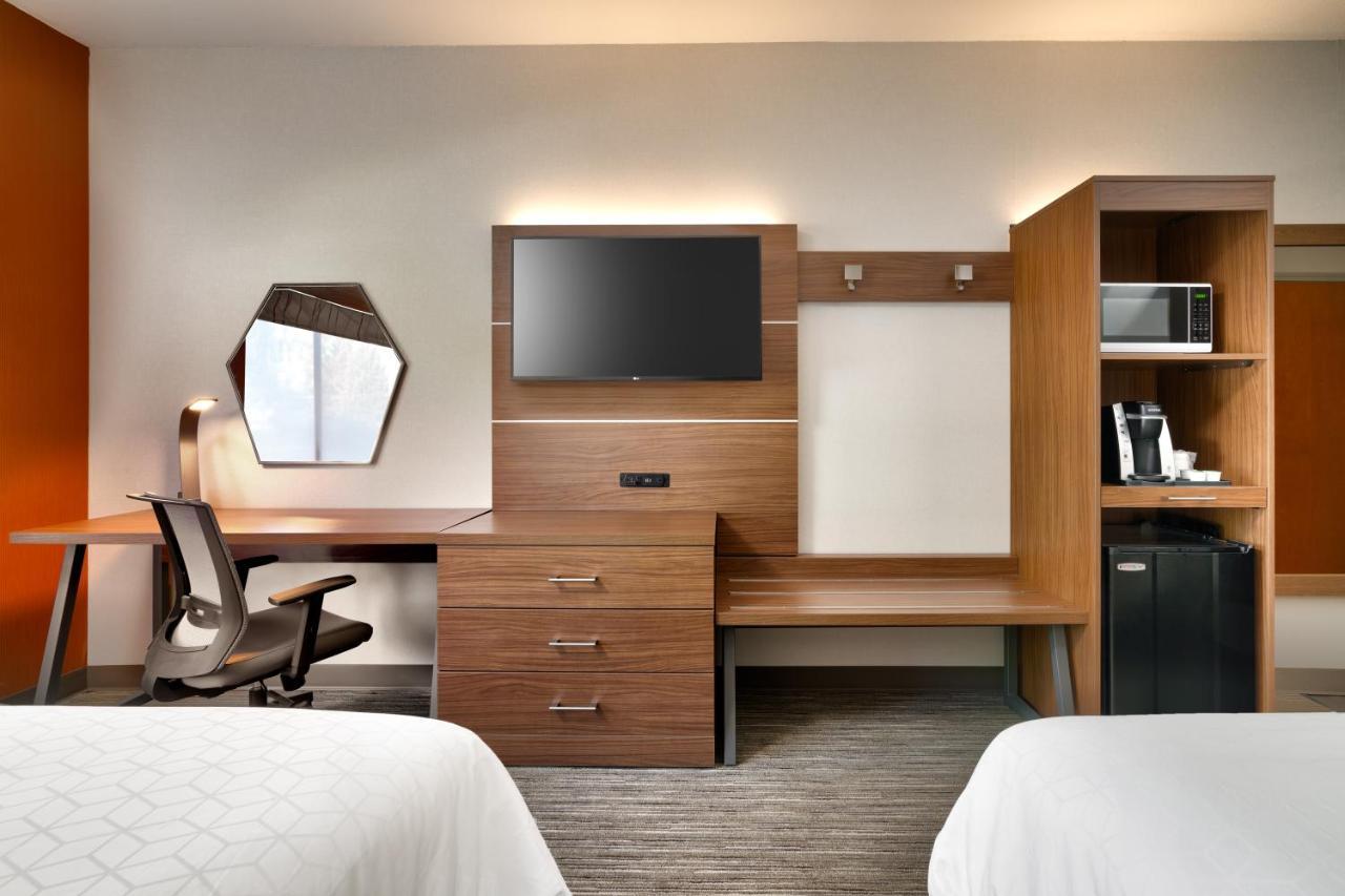 Holiday Inn Express Billings East By Ihg Exterior photo