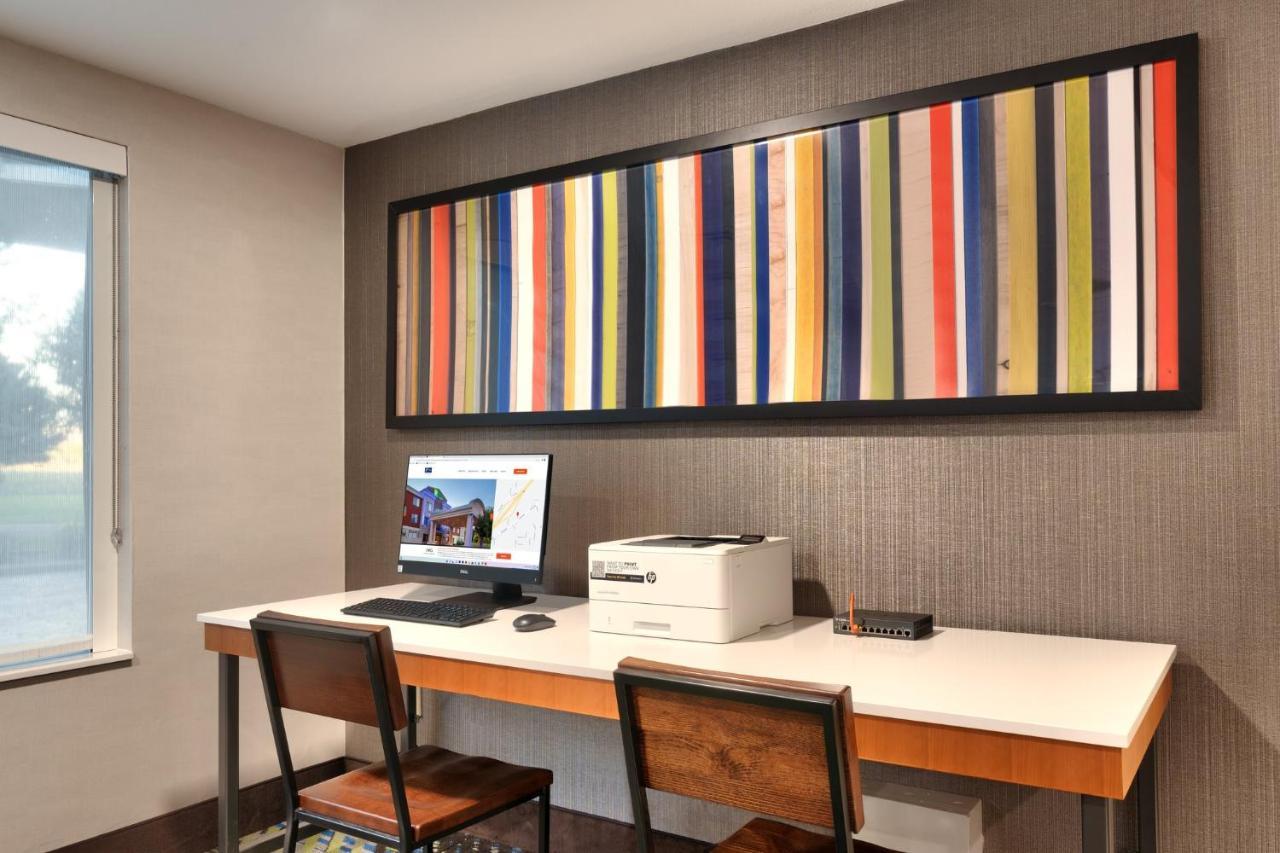 Holiday Inn Express Billings East By Ihg Exterior photo