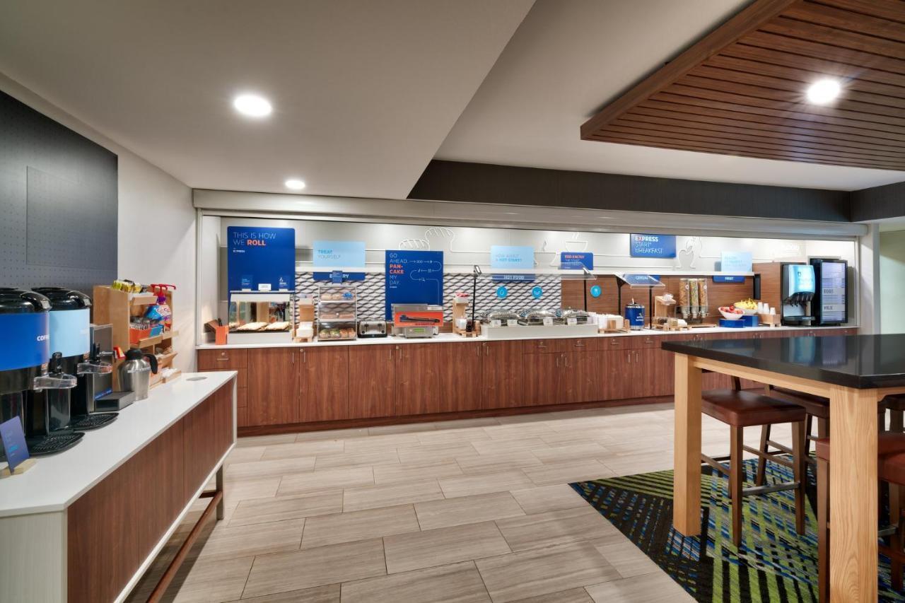 Holiday Inn Express Billings East By Ihg Exterior photo