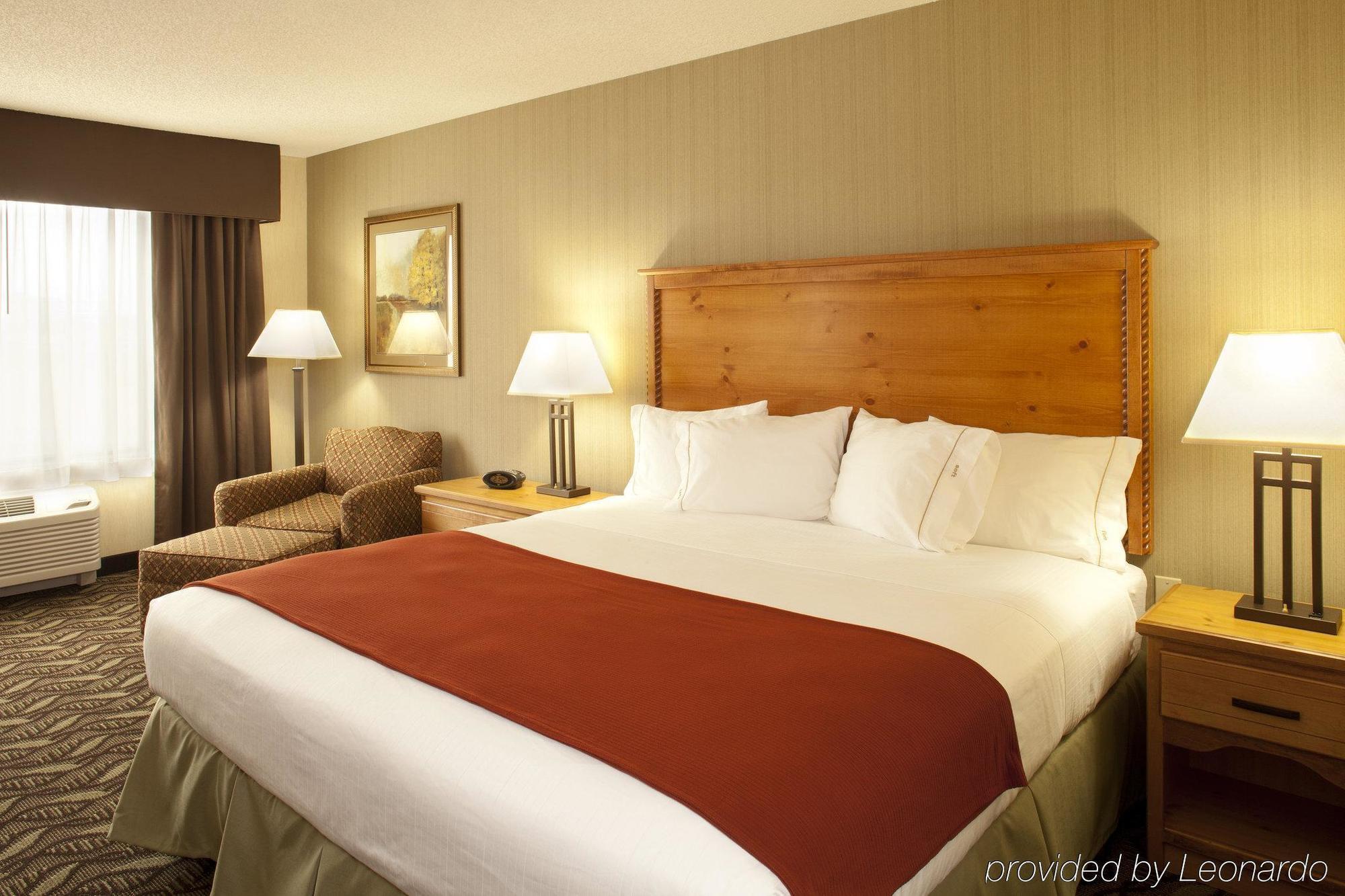 Holiday Inn Express Billings East By Ihg Room photo
