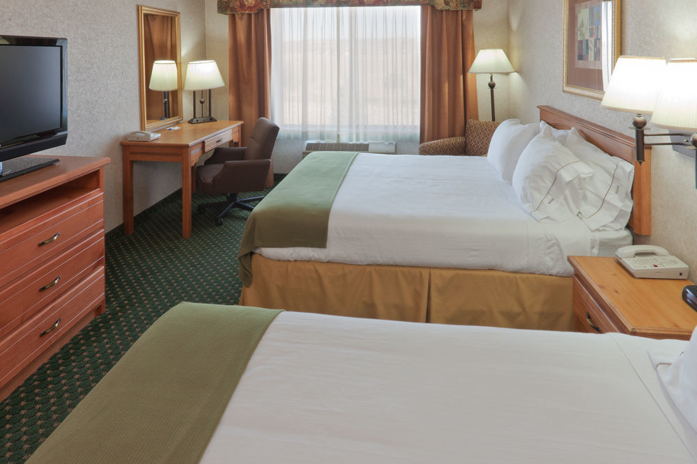 Holiday Inn Express Billings East By Ihg Room photo