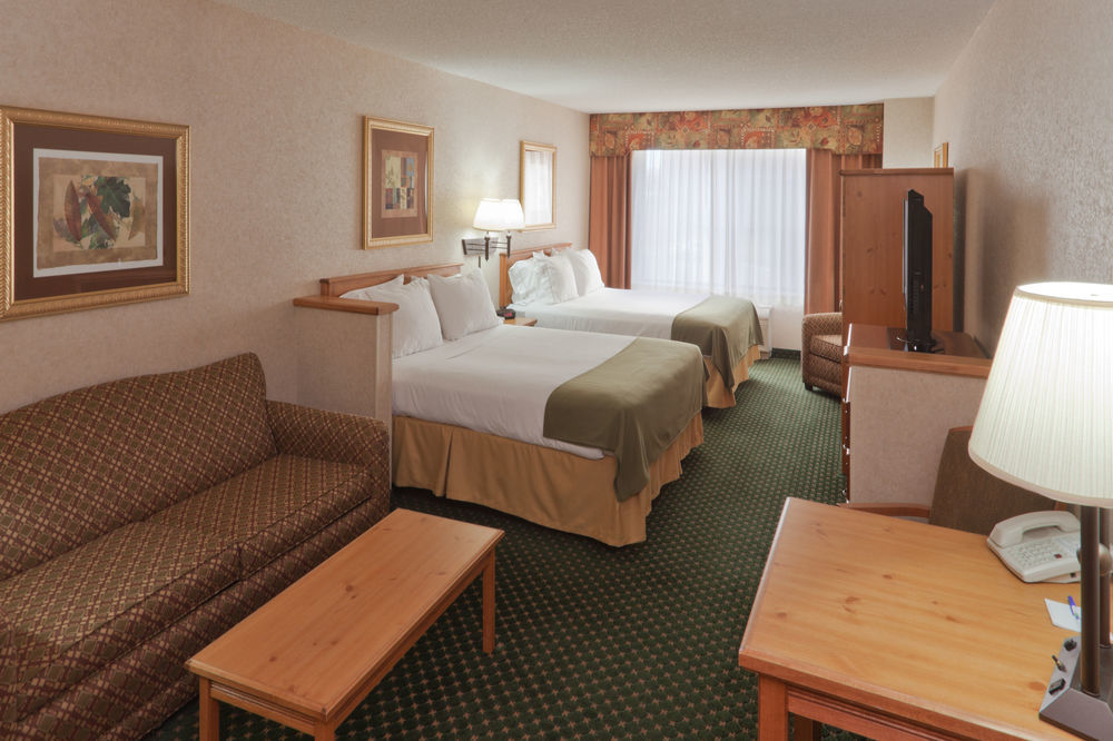 Holiday Inn Express Billings East By Ihg Room photo