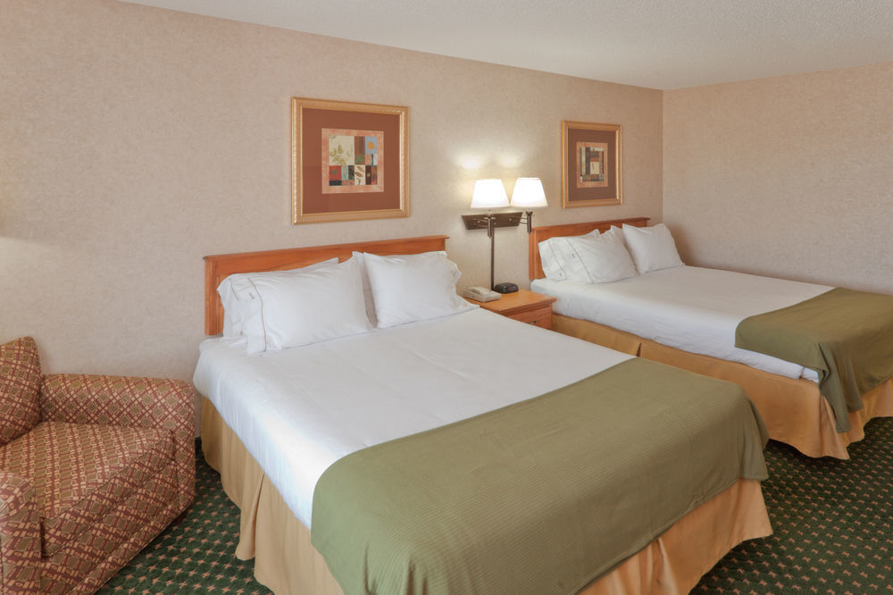Holiday Inn Express Billings East By Ihg Room photo